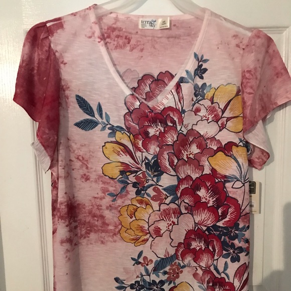 Terra & Sky Tops - Terra & Sky new flutter sleeve top